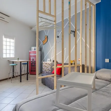Tiny Indipendent House Apartman